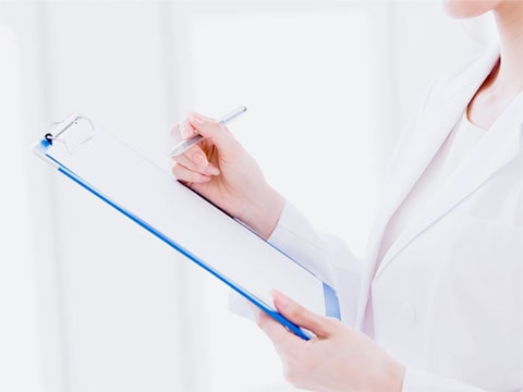 日本皮膚科学会専門医が診療